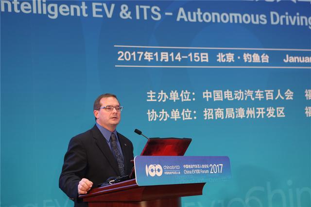 James Sayer���ƶ����ܽ�ͨ�����˼�ʻ ���滷������Ҫ